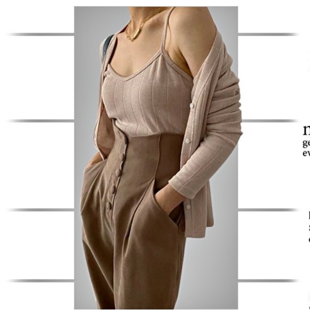 Love these pants. If anyone has them in size 0 or 2 please let me know.